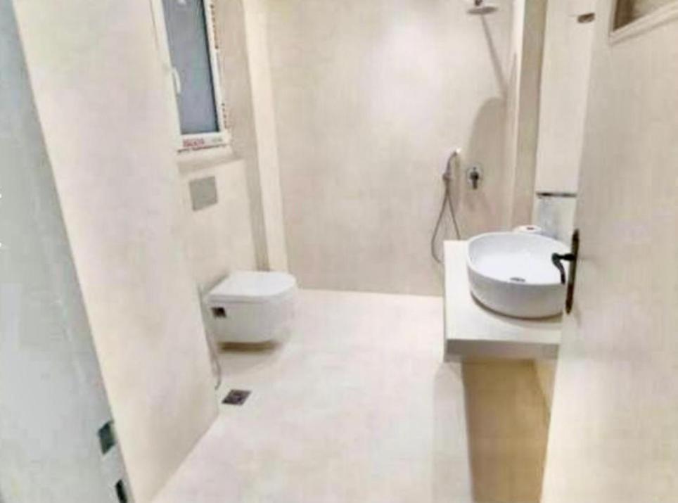 Economy Shared Apartment D In Central アテネ エクステリア 写真